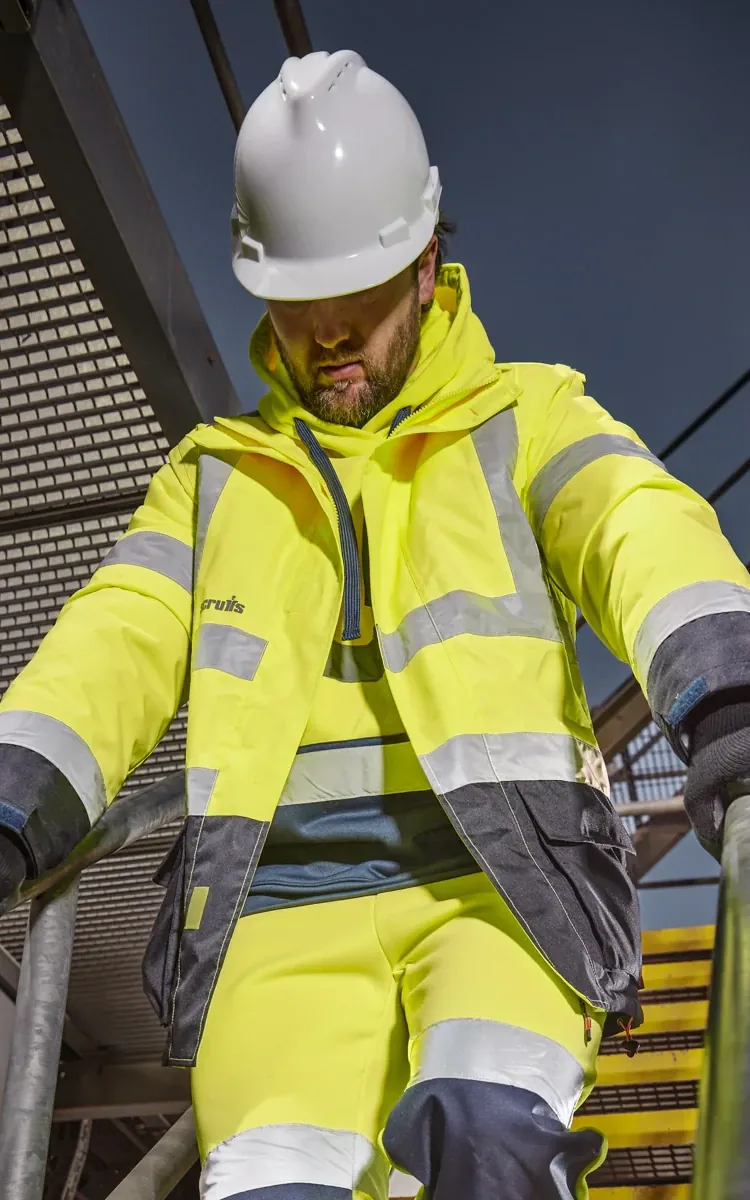 Branded hi-vis vest with company logo — hi-vis workwear printing Farnborough